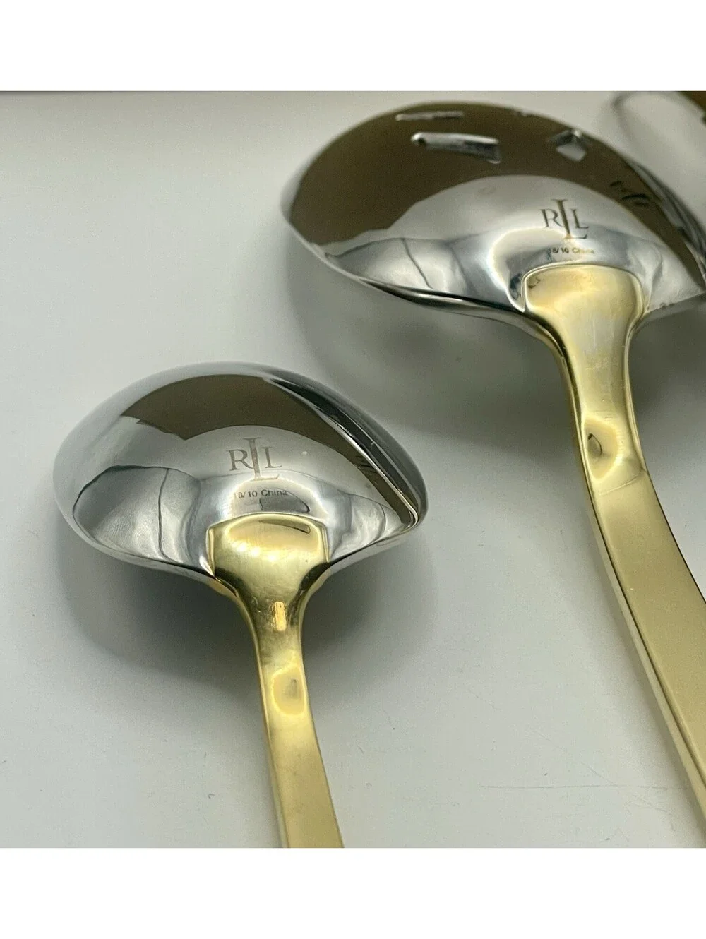 (1) Ralph Lauren PELHAM GOLD 5 Pc Hostess Set 18/10 Stainless China